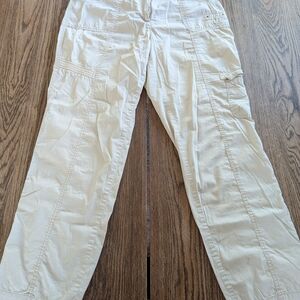 Chicos Women's Cream Colored Lightweight Pants Size 1